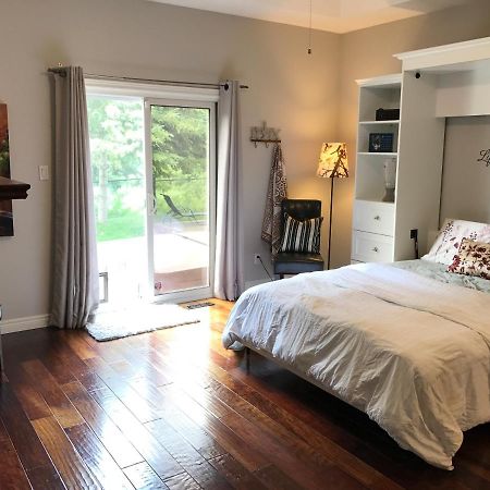 Апартаменты Cozy Luxury On The Thames In Ontario! Лондон Экстерьер фото